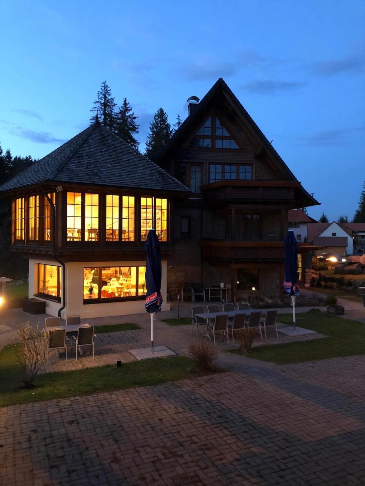 Schwarzwald Lodge Inselklause Шенвальд Екстер'єр фото