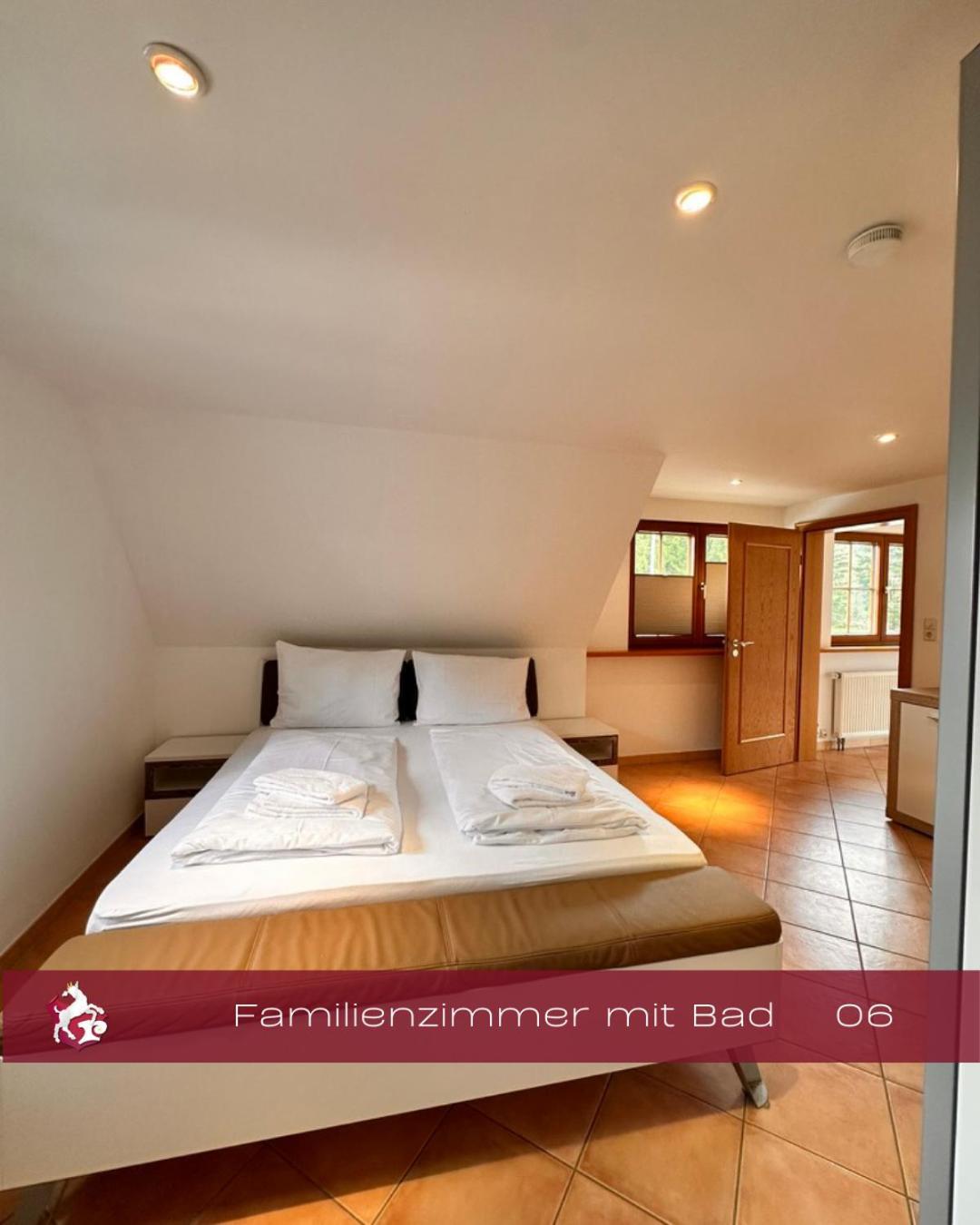 Schwarzwald Lodge Inselklause Шенвальд Екстер'єр фото